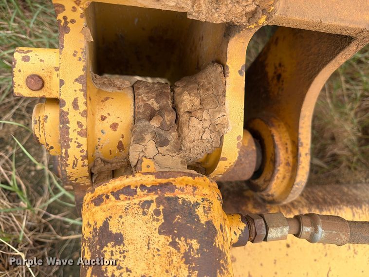 image for item DV8636 1996 Caterpillar 140H motor grader