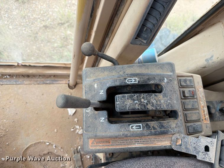 image for item DV8636 1996 Caterpillar 140H motor grader