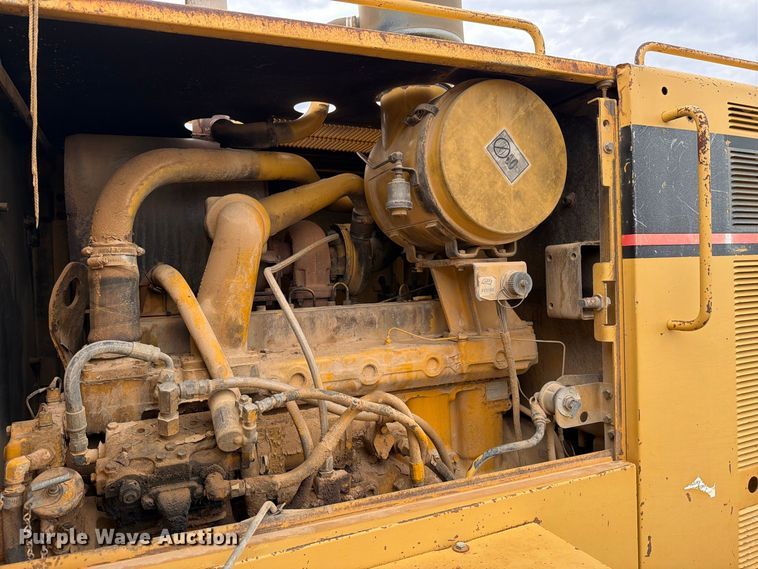 image for item DV8636 1996 Caterpillar 140H motor grader