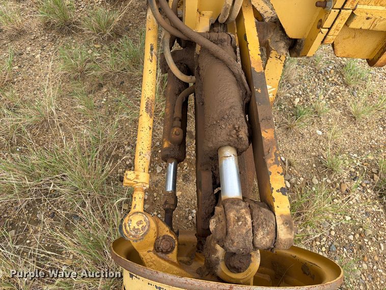 image for item DV8636 1996 Caterpillar 140H motor grader