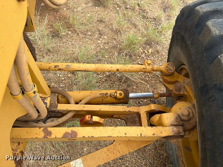 image for item DV8636 1996 Caterpillar 140H motor grader