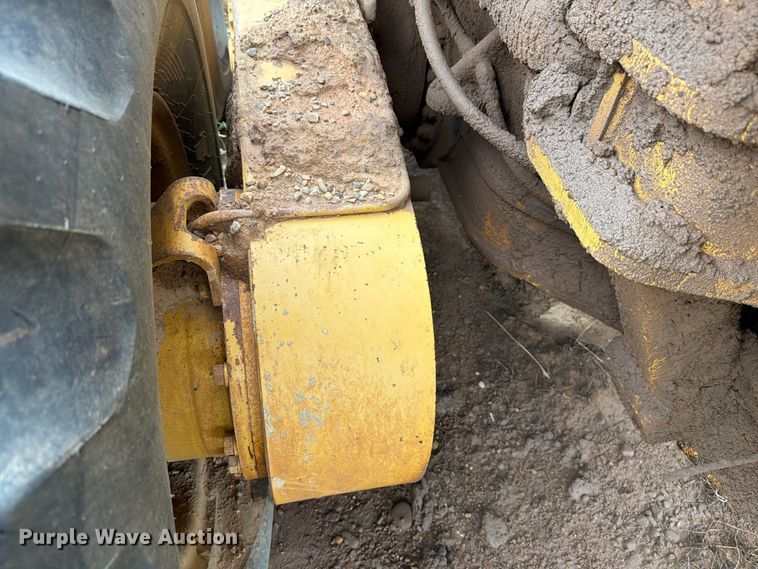 image for item DV8636 1996 Caterpillar 140H motor grader