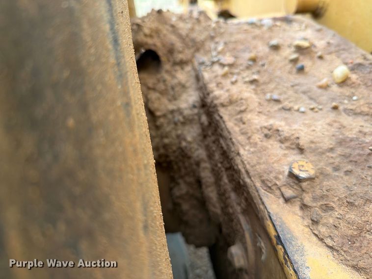 image for item DV8636 1996 Caterpillar 140H motor grader