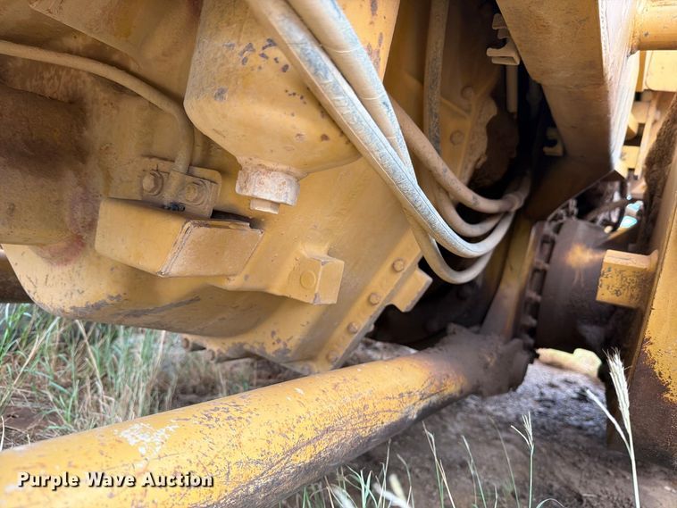 image for item DV8636 1996 Caterpillar 140H motor grader