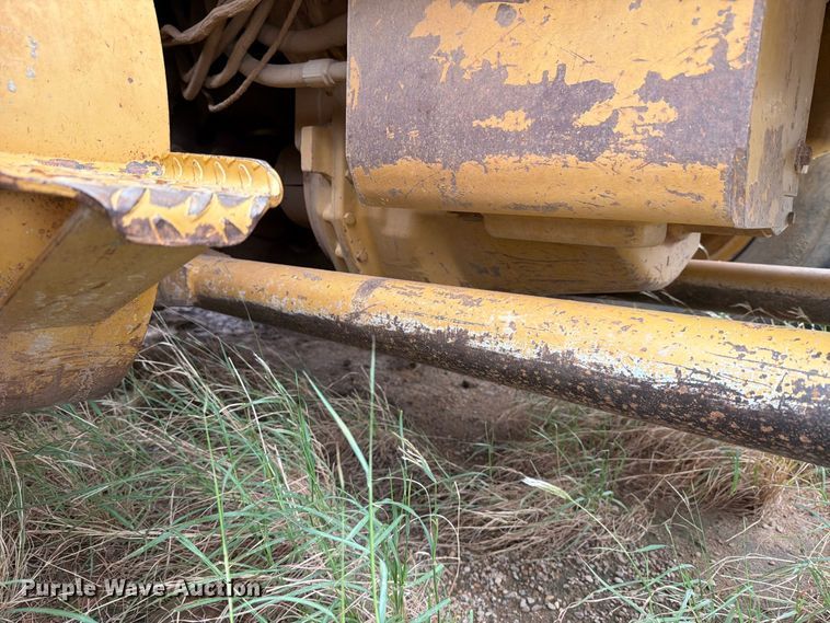 image for item DV8636 1996 Caterpillar 140H motor grader