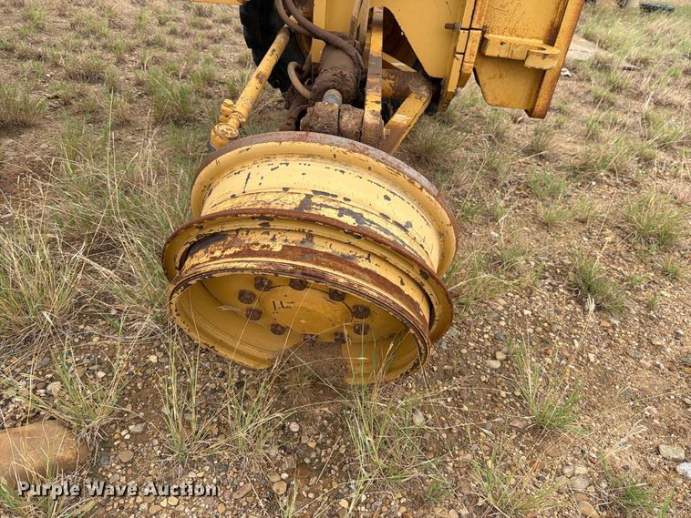 image for item DV8636 1996 Caterpillar 140H motor grader