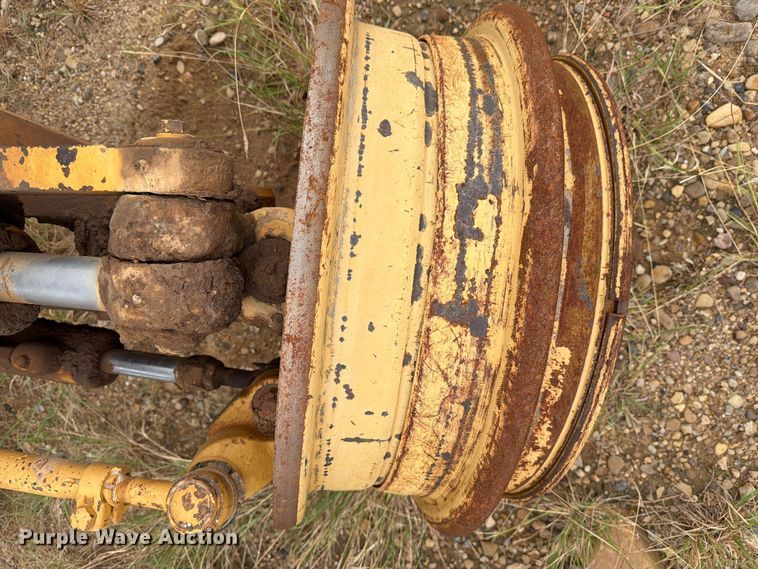 image for item DV8636 1996 Caterpillar 140H motor grader