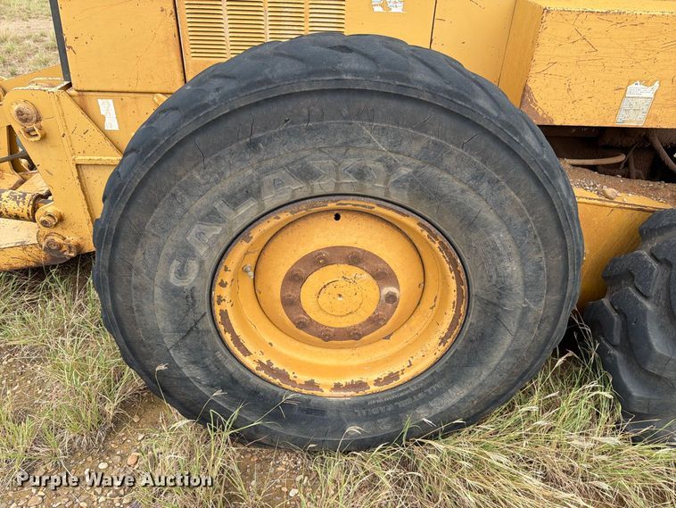 image for item DV8636 1996 Caterpillar 140H motor grader