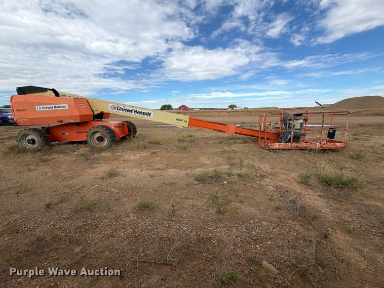 image for item DV8639 2012 JLG 600S boom lift