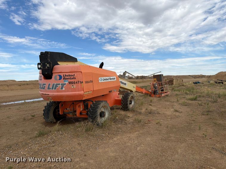 image for item DV8639 2012 JLG 600S boom lift