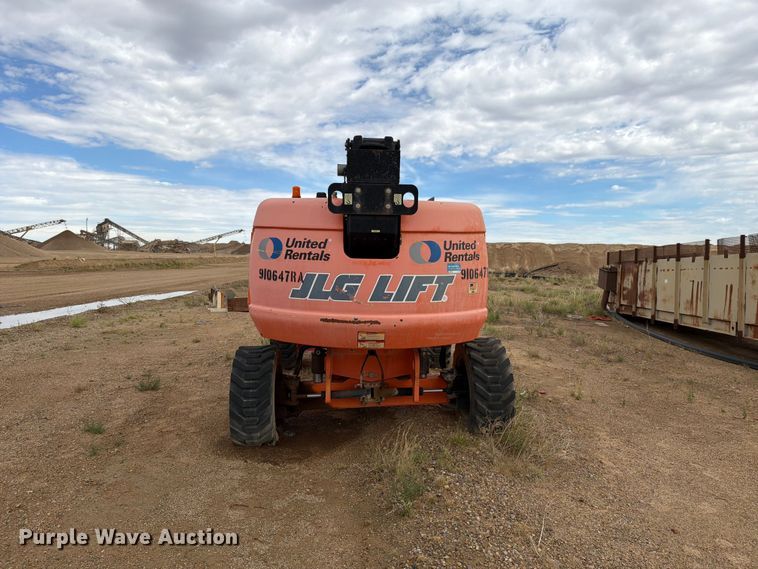 image for item DV8639 2012 JLG 600S boom lift
