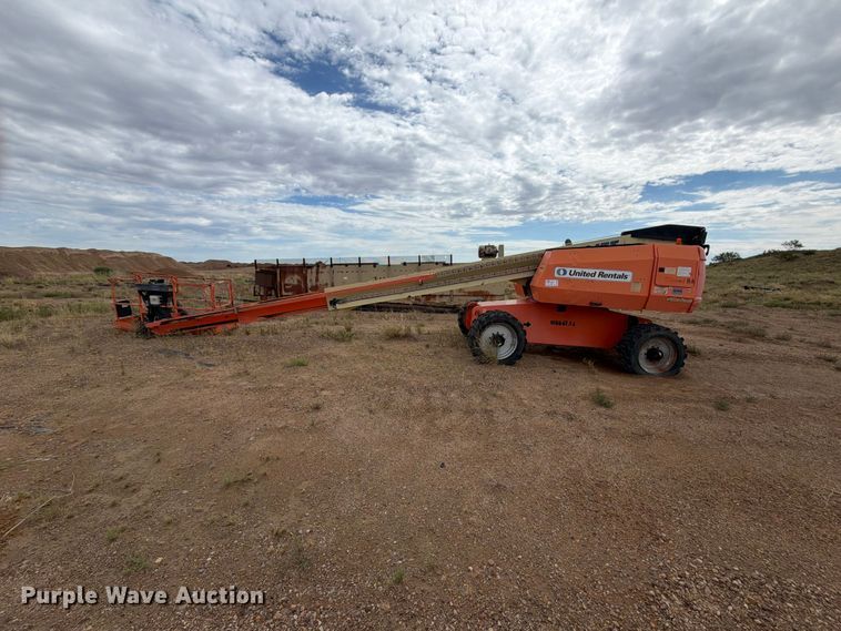 image for item DV8639 2012 JLG 600S boom lift