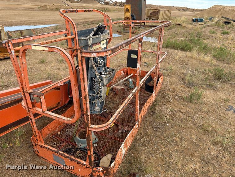 image for item DV8639 2012 JLG 600S boom lift