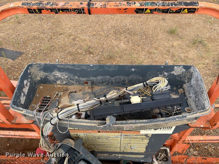 image for item DV8639 2012 JLG 600S boom lift