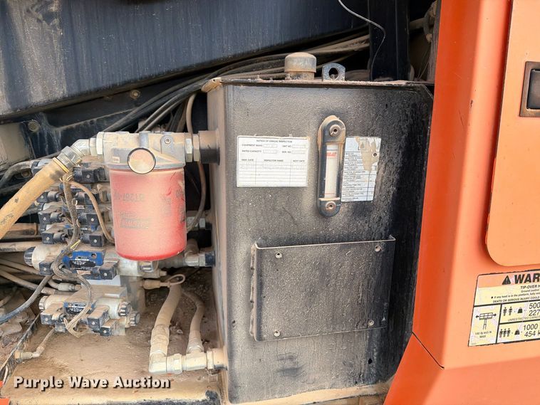 image for item DV8639 2012 JLG 600S boom lift