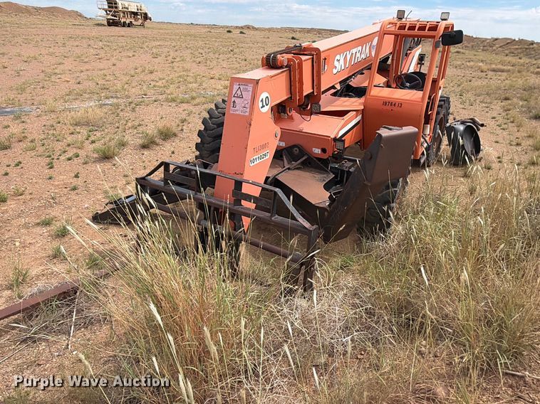 image for item DV8640 2013 JLG 10042 telehandler