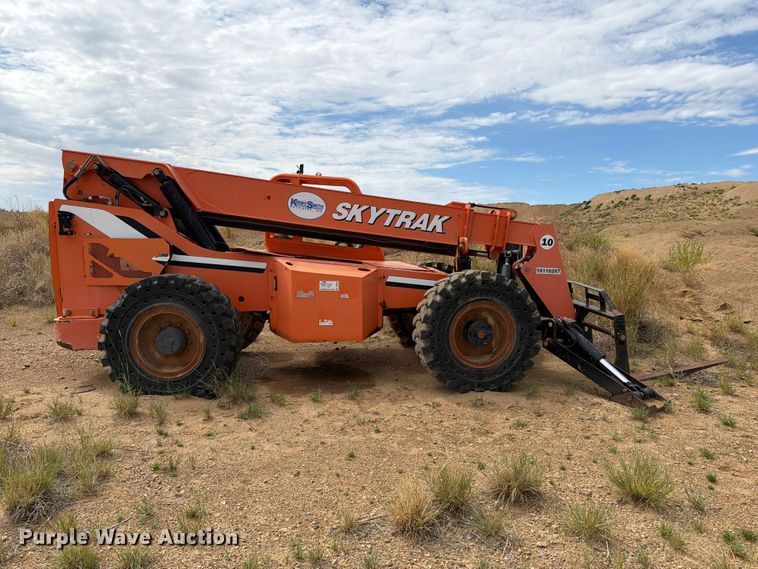 image for item DV8640 2013 JLG 10042 telehandler