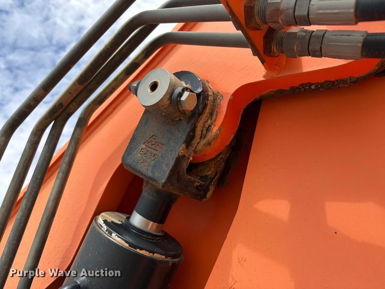 image for item DV8640 2013 JLG 10042 telehandler
