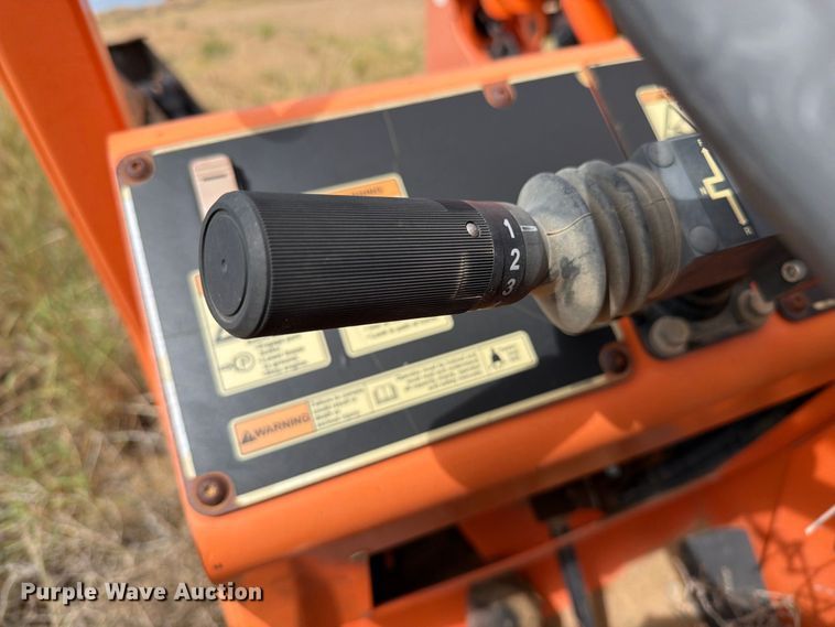 image for item DV8640 2013 JLG 10042 telehandler