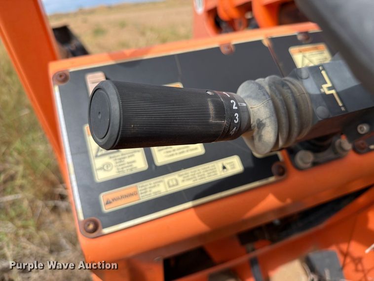 image for item DV8640 2013 JLG 10042 telehandler