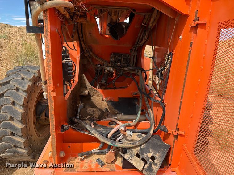 image for item DV8640 2013 JLG 10042 telehandler