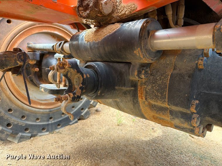 image for item DV8640 2013 JLG 10042 telehandler