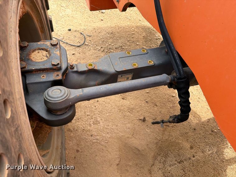 image for item DV8640 2013 JLG 10042 telehandler