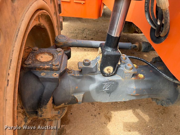 image for item DV8640 2013 JLG 10042 telehandler