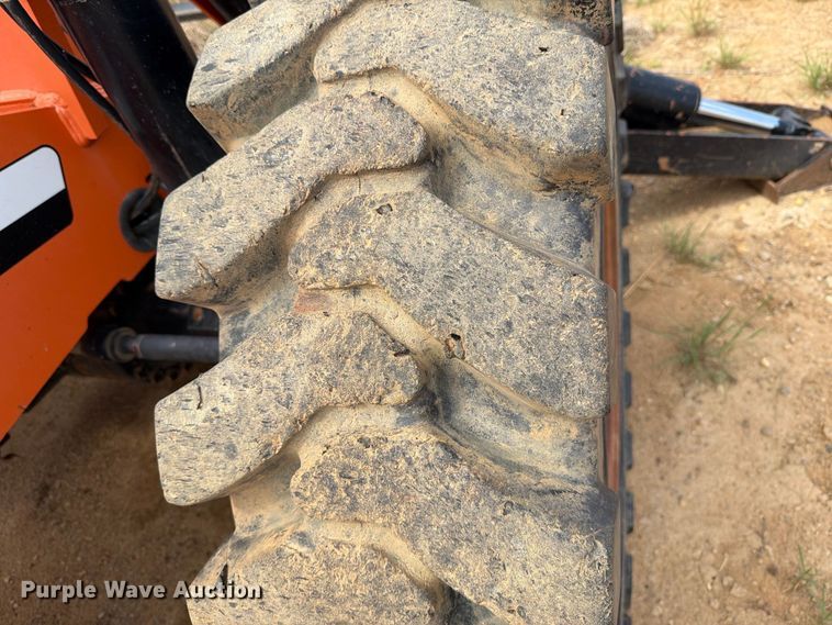 image for item DV8640 2013 JLG 10042 telehandler