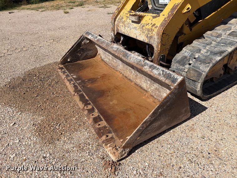 image for item DV8661 2011 Caterpillar 289C tracked skid steer loader
