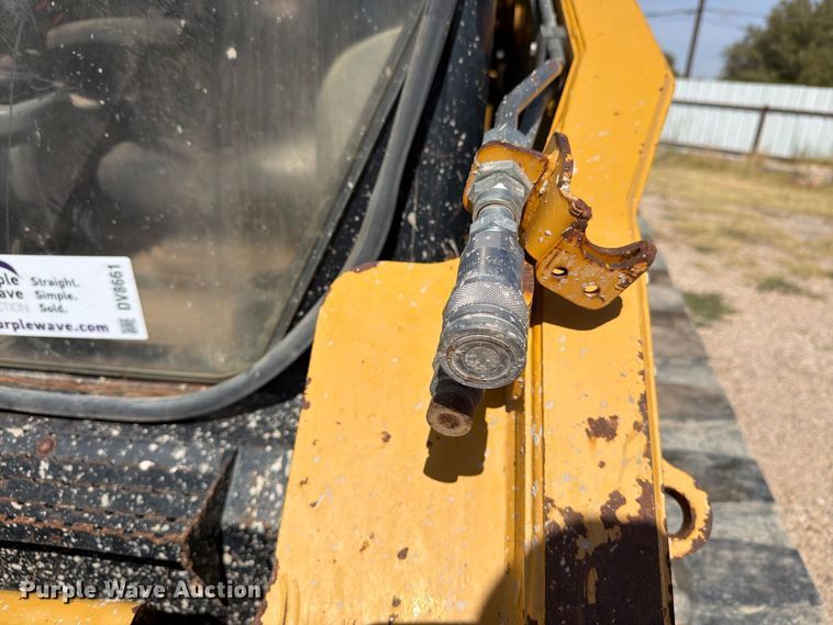 image for item DV8661 2011 Caterpillar 289C tracked skid steer loader