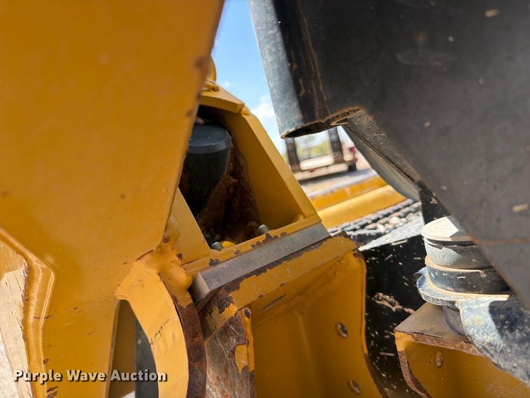 image for item DV8661 2011 Caterpillar 289C tracked skid steer loader