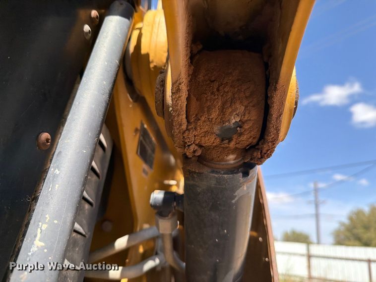 image for item DV8661 2011 Caterpillar 289C tracked skid steer loader