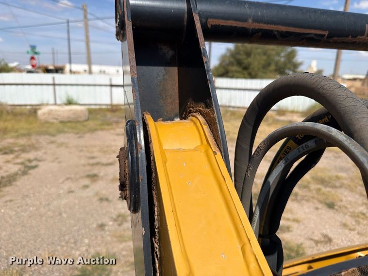 image for item DV8661 2011 Caterpillar 289C tracked skid steer loader