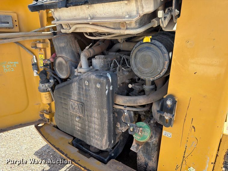image for item DV8661 2011 Caterpillar 289C tracked skid steer loader