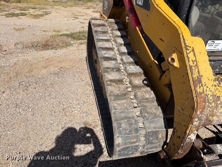 image for item DV8661 2011 Caterpillar 289C tracked skid steer loader