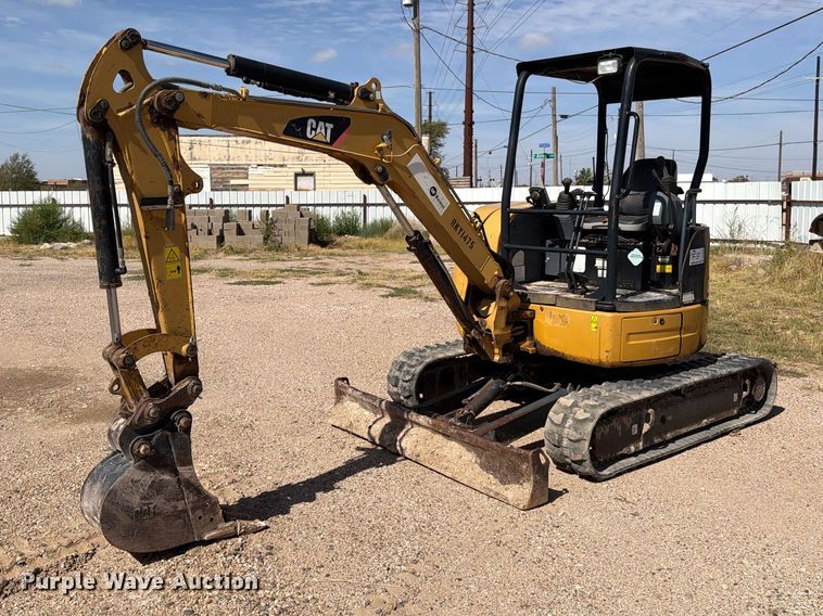 image for item DV8662 2013 Caterpillar 303.5E mini excavator