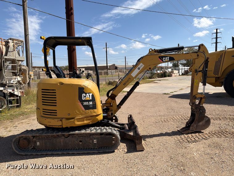 image for item DV8662 2013 Caterpillar 303.5E mini excavator