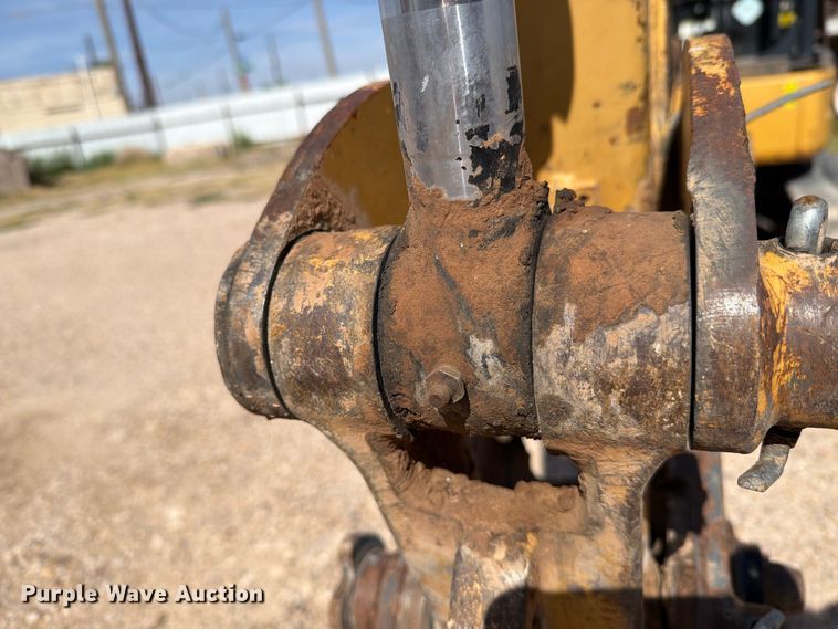 image for item DV8662 2013 Caterpillar 303.5E mini excavator