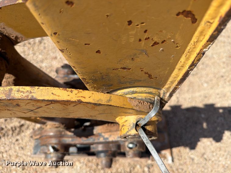 image for item DV8662 2013 Caterpillar 303.5E mini excavator