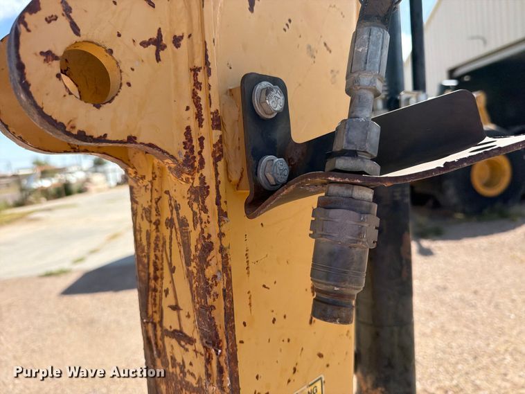 image for item DV8662 2013 Caterpillar 303.5E mini excavator