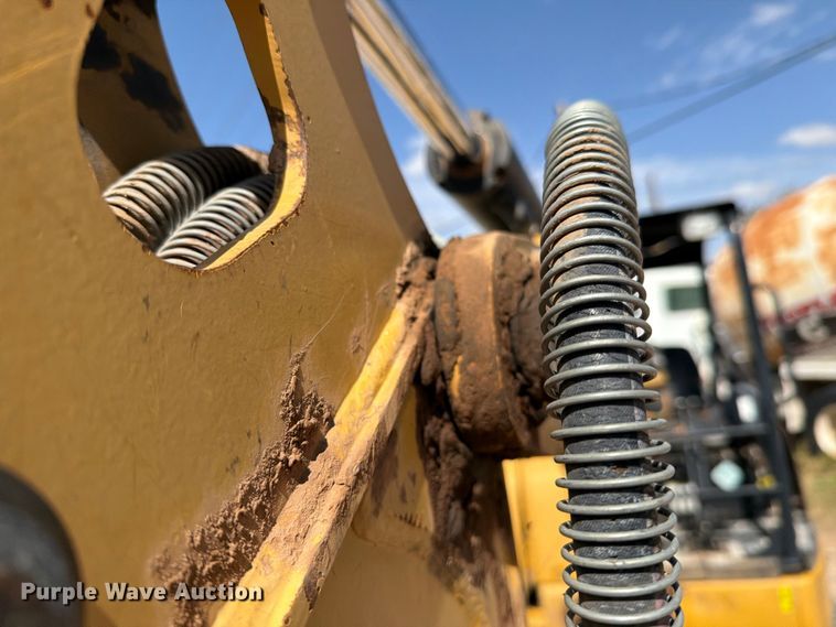 image for item DV8662 2013 Caterpillar 303.5E mini excavator