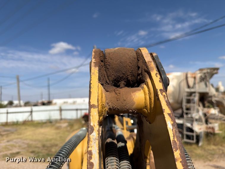 image for item DV8662 2013 Caterpillar 303.5E mini excavator