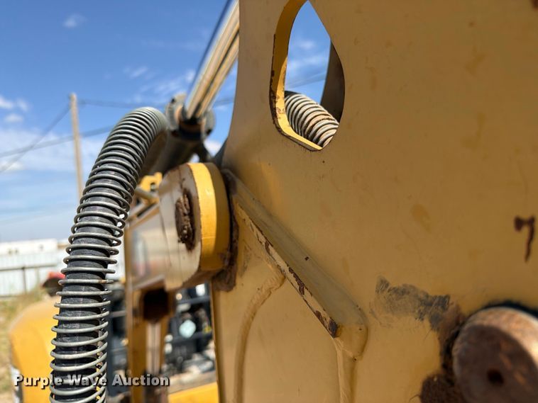 image for item DV8662 2013 Caterpillar 303.5E mini excavator