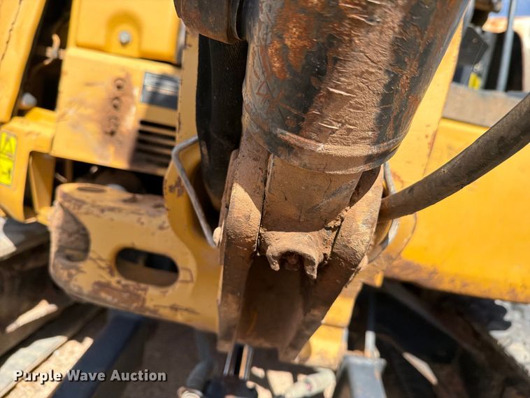image for item DV8662 2013 Caterpillar 303.5E mini excavator