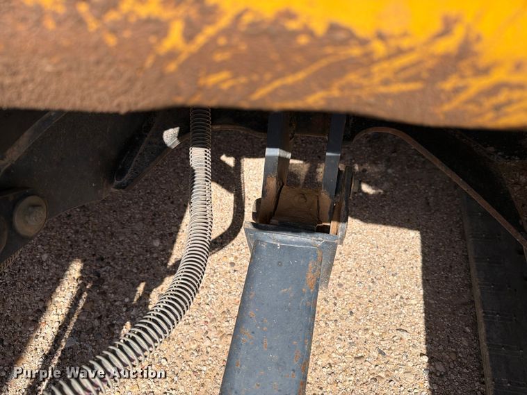 image for item DV8662 2013 Caterpillar 303.5E mini excavator