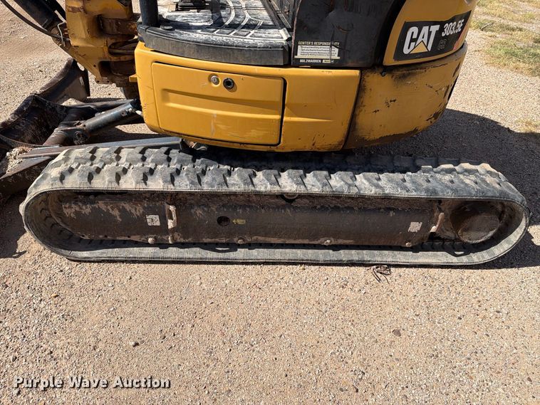 image for item DV8662 2013 Caterpillar 303.5E mini excavator