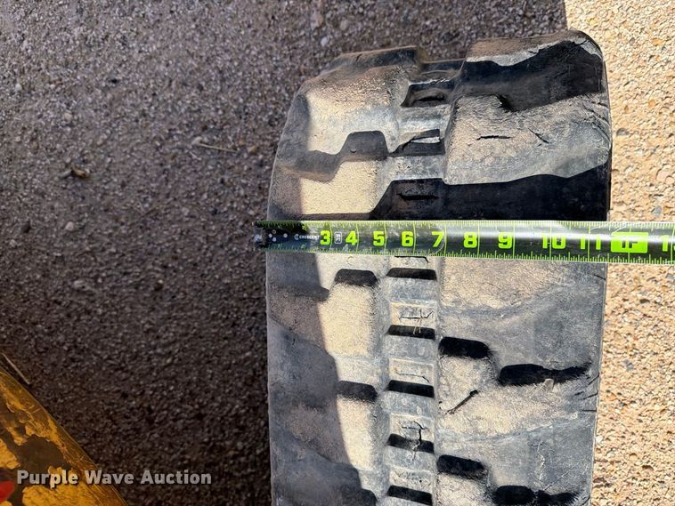 image for item DV8662 2013 Caterpillar 303.5E mini excavator
