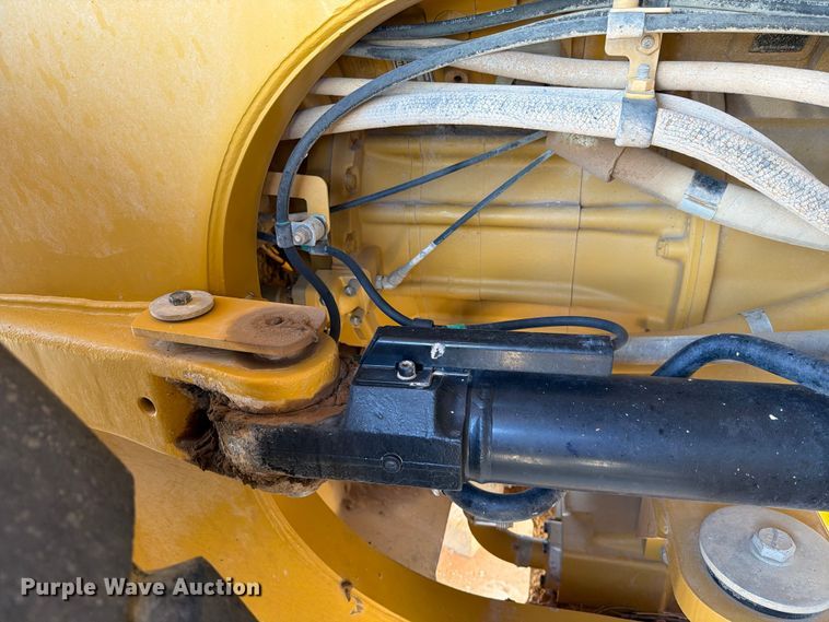 image for item DV8663 2015 Caterpillar 966M wheel loader