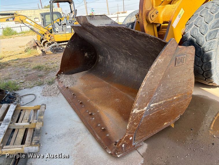 image for item DV8663 2015 Caterpillar 966M wheel loader